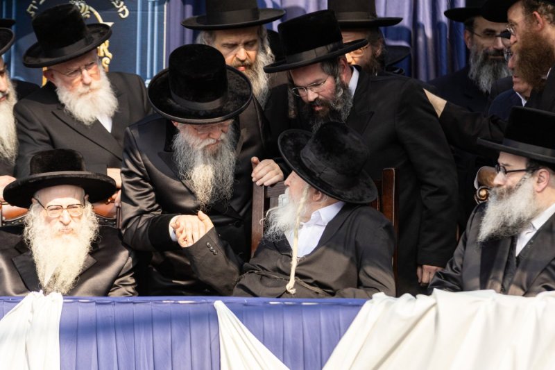 ארי פריינד ואייזיק י.