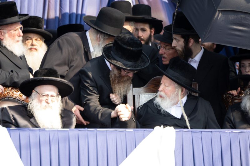 ארי פריינד ואייזיק י.