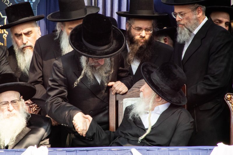 ארי פריינד ואייזיק י.