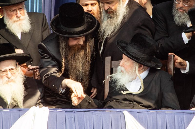 ארי פריינד ואייזיק י.