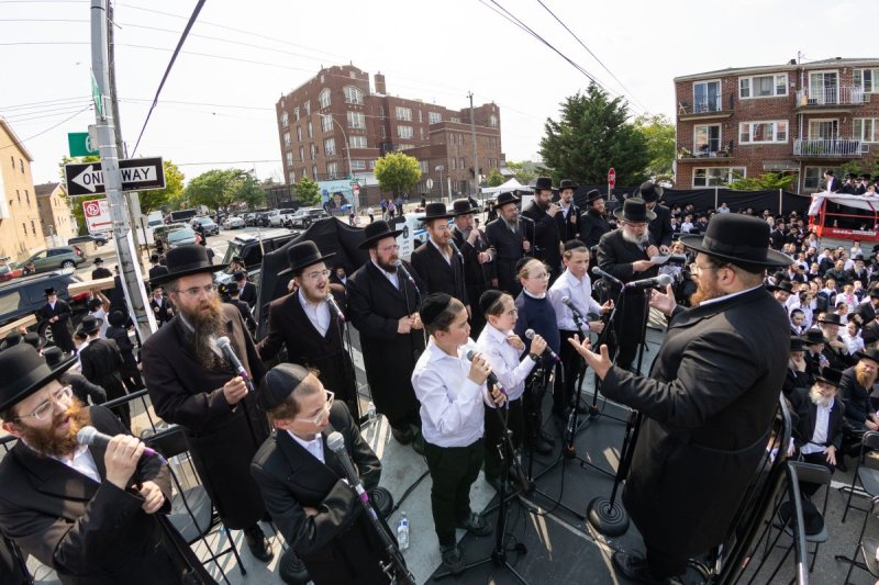 ארי פריינד ואייזיק י.