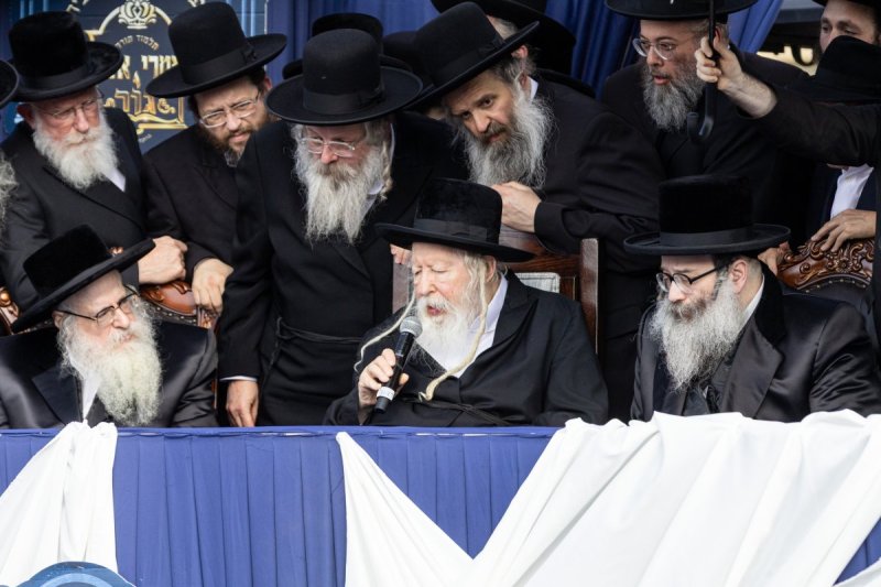 ארי פריינד ואייזיק י.