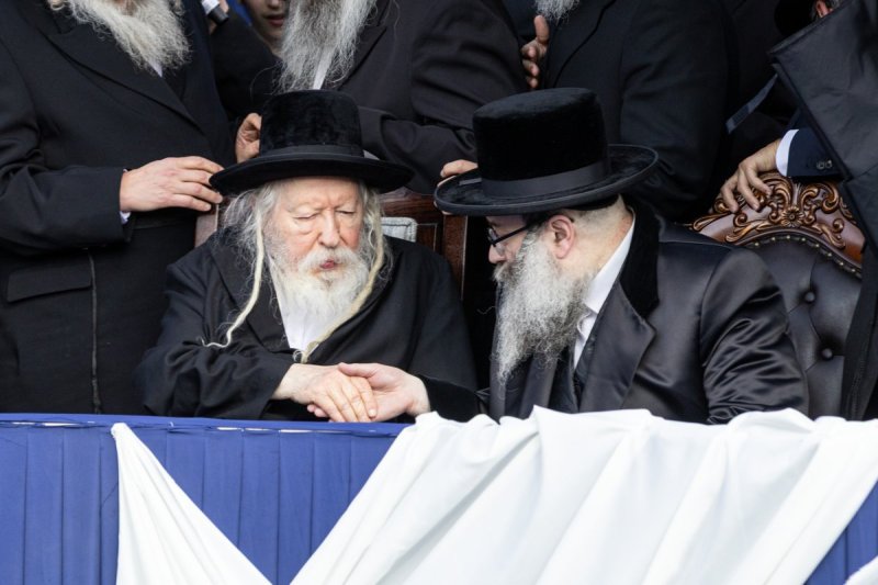 ארי פריינד ואייזיק י.