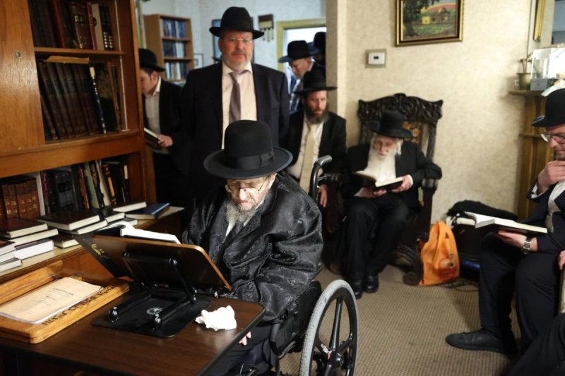 שמוליק קורלנסקי