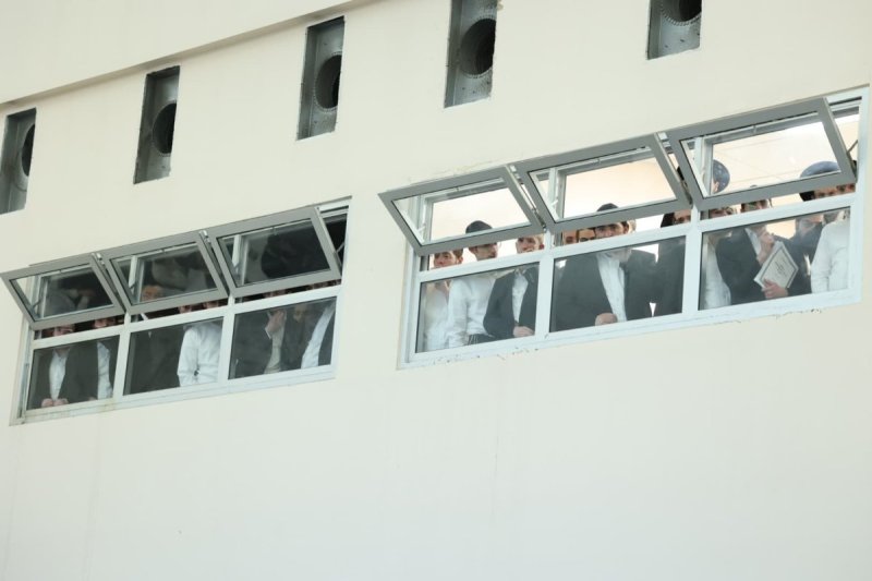 שמוליק קורלנסקי