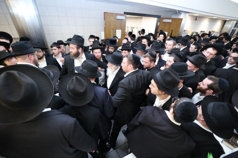 שמוליק קורלנסקי