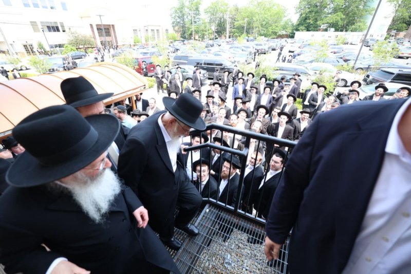 שמוליק קורלנסקי