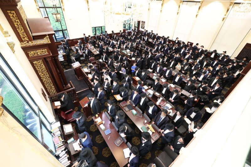 שמוליק קורלנסקי