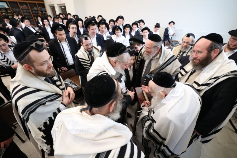 שמוליק קורלנסקי