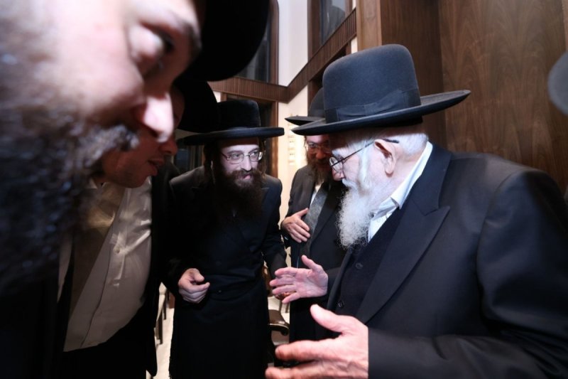 שמוליק קורלנסקי