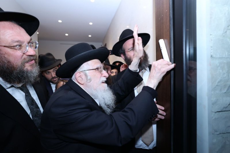 שמוליק קורלנסקי