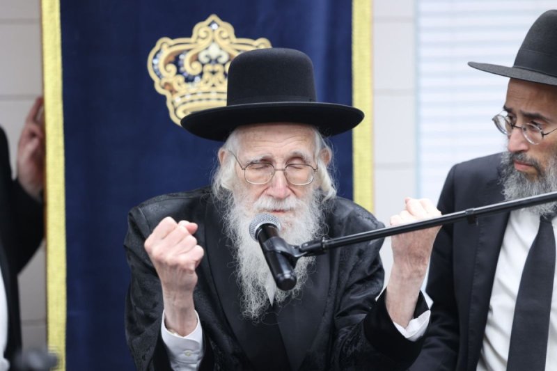 שמוליק קורלנסקי