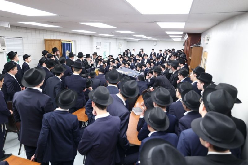 שמוליק קורלנסקי