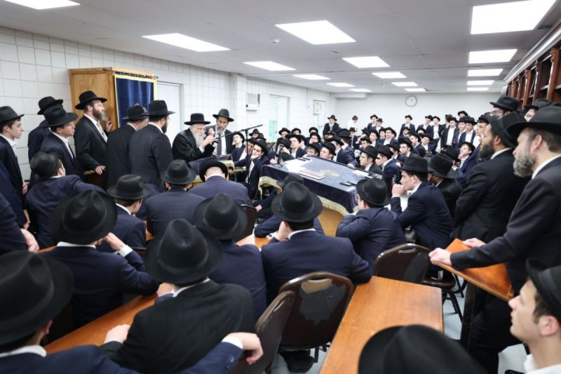 שמוליק קורלנסקי