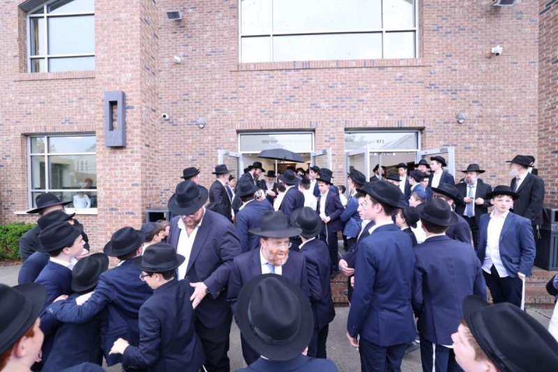 שמוליק קורלנסקי