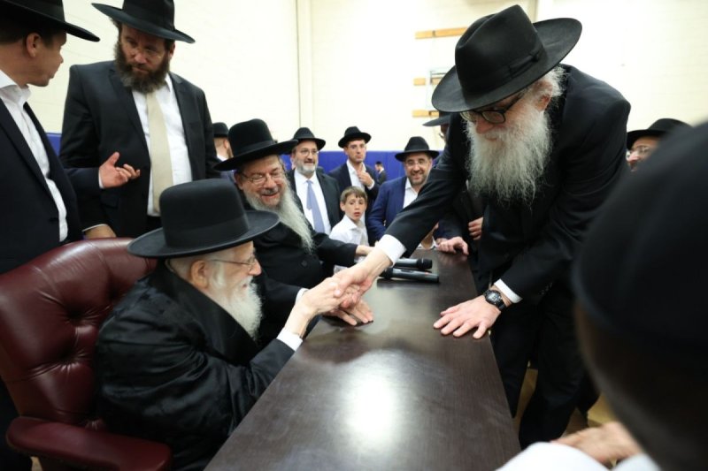 שמוליק קורלנסקי