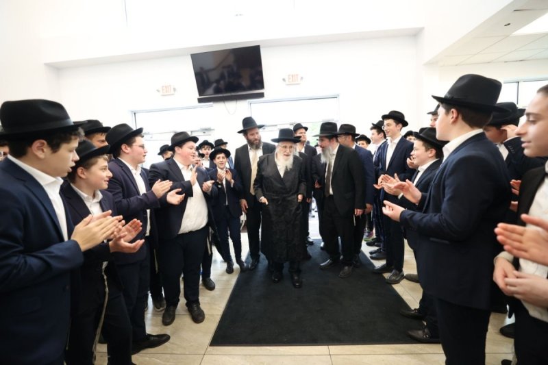 שמוליק קורלנסקי