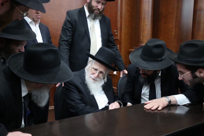 שמוליק קורלנסקי