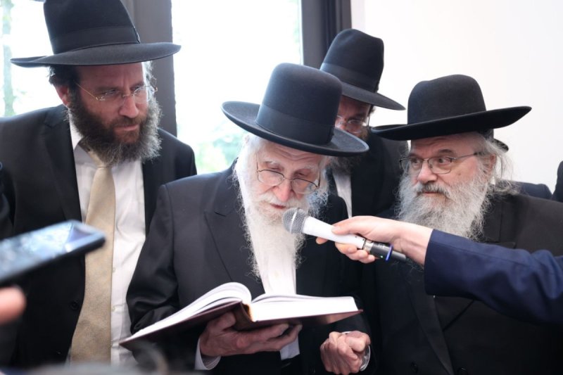 שמוליק קורלנסקי