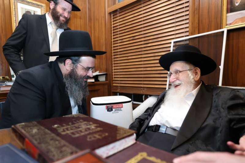 שמוליק קורלנסקי