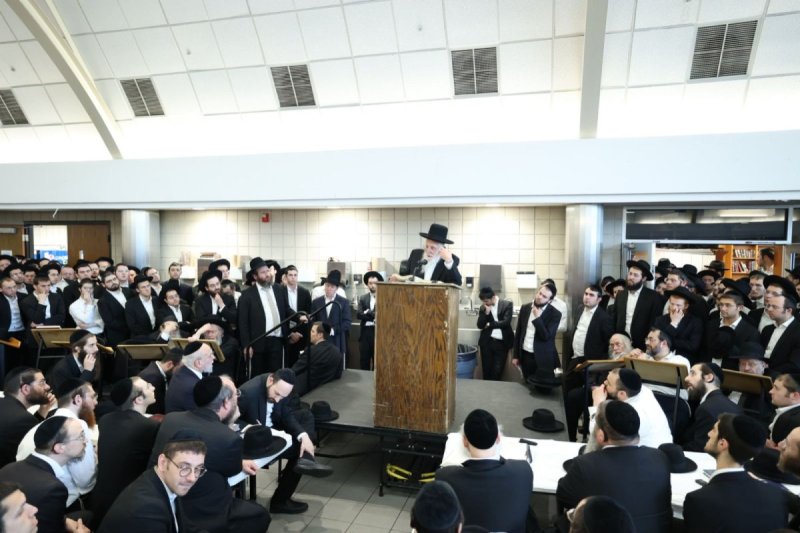 שמוליק קורלנסקי