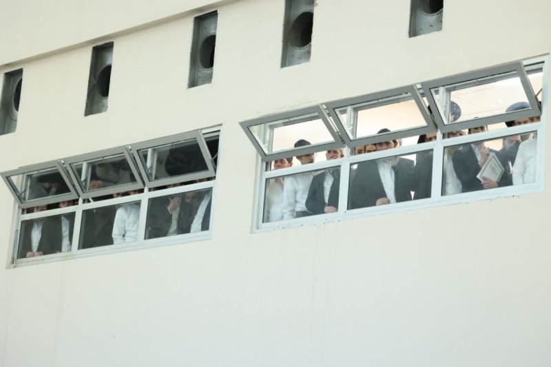 שמוליק קורלנסקי