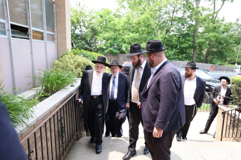 שמוליק קורלנסקי