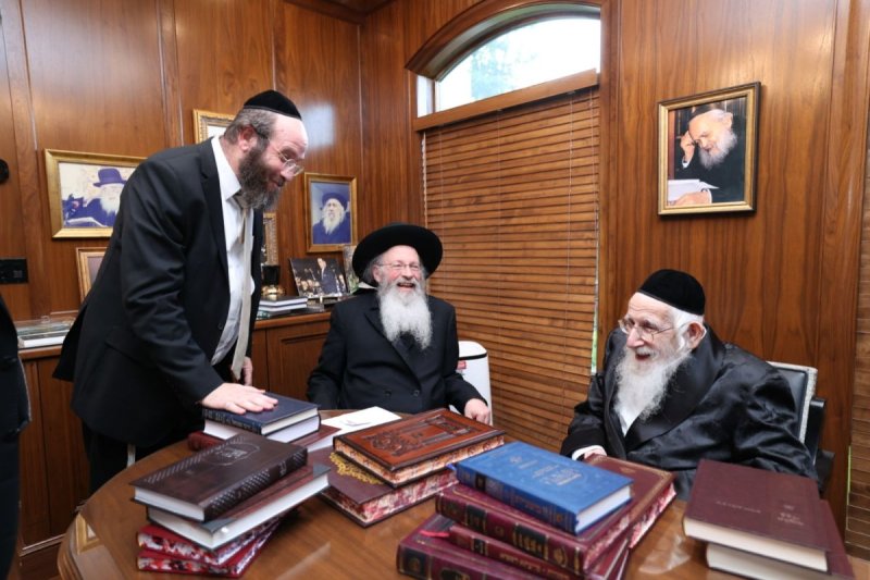 שמוליק קורלנסקי