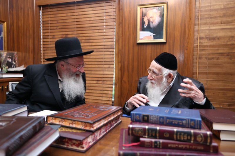 שמוליק קורלנסקי