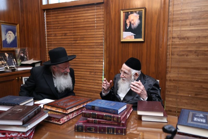 שמוליק קורלנסקי