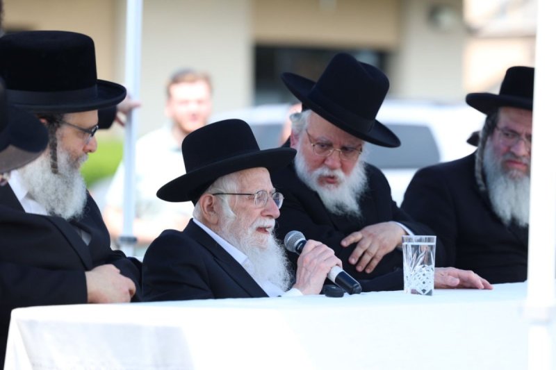 שמוליק קורלנסקי