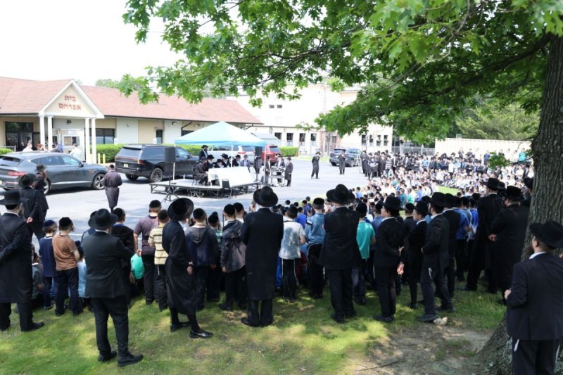 שמוליק קורלנסקי