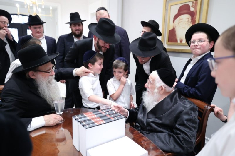 שמוליק קורלנסקי