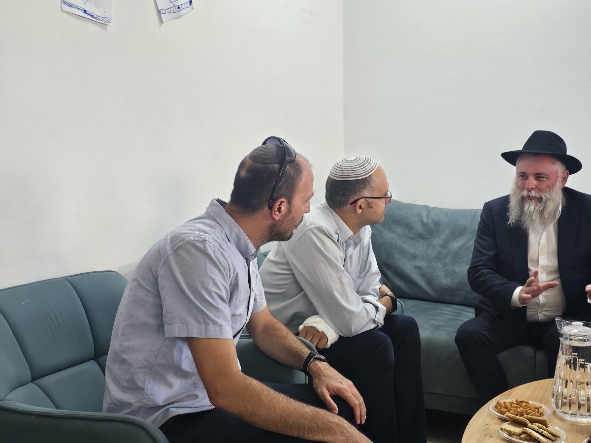 באדיבות המצלם