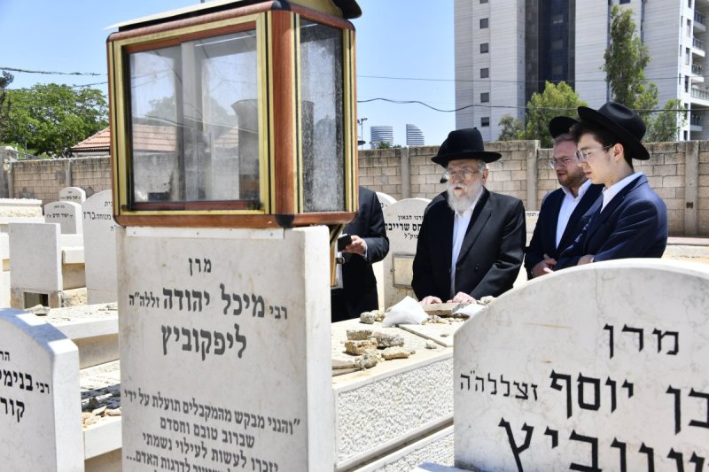 שוקי לרר