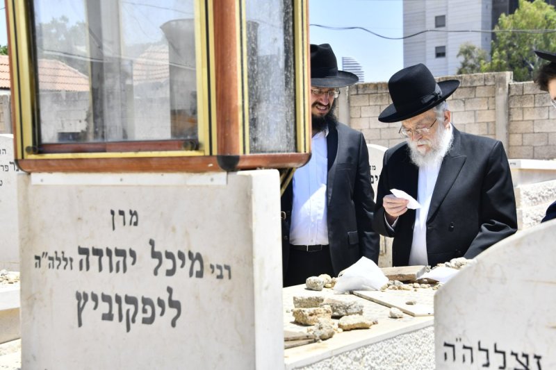שוקי לרר