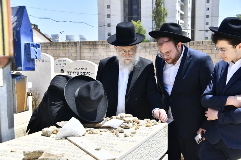 שוקי לרר