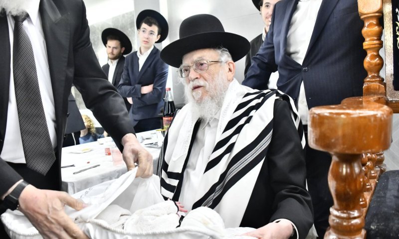 הגרב"ד אלישיב שימש סנדק בברית לנינו ועלה לפקוד את ציוני גדולי ישראל