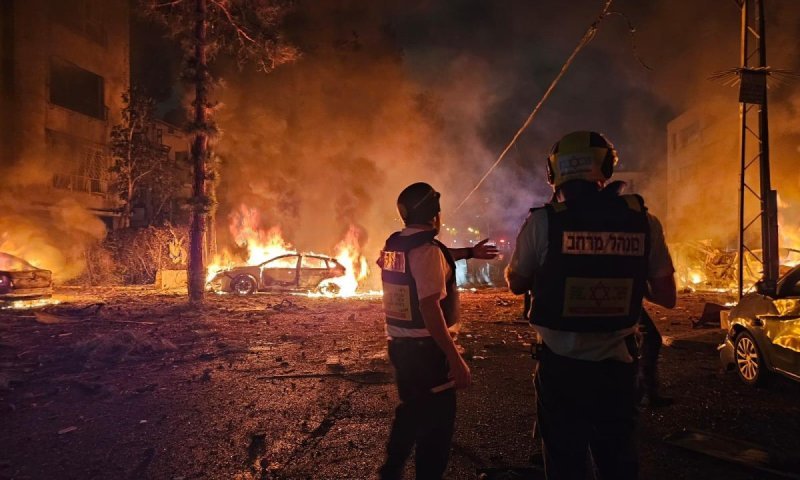 זירת הנפילה בחיפה: הכוחות לא האמינו – מה נמצא בשלמותו בתוך הרכב שנהרס כליל?
