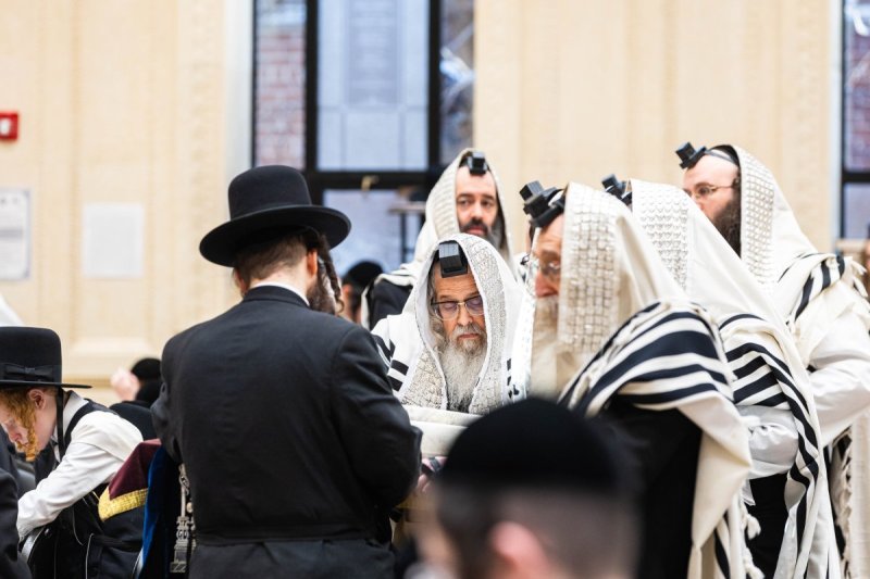 אושי וינגרטן ואייזיק י.