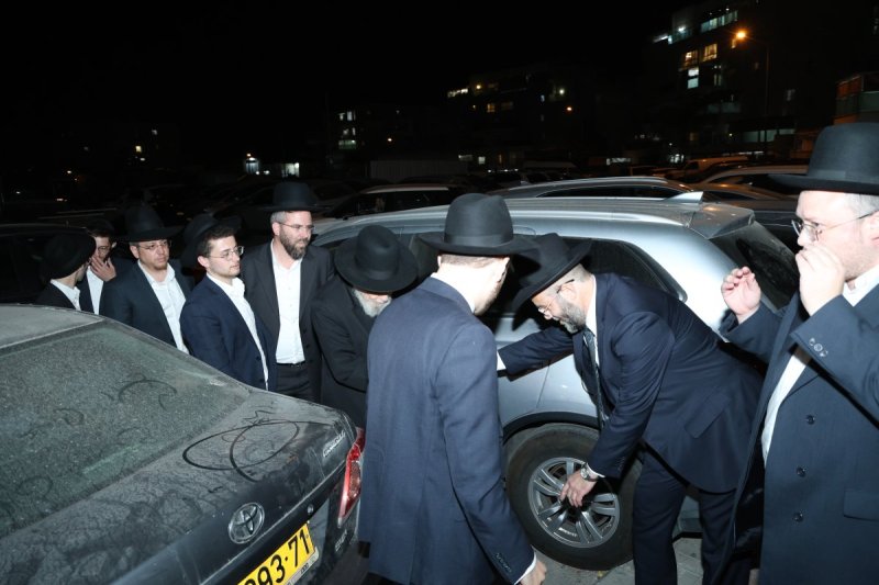 באדיבות המצלם