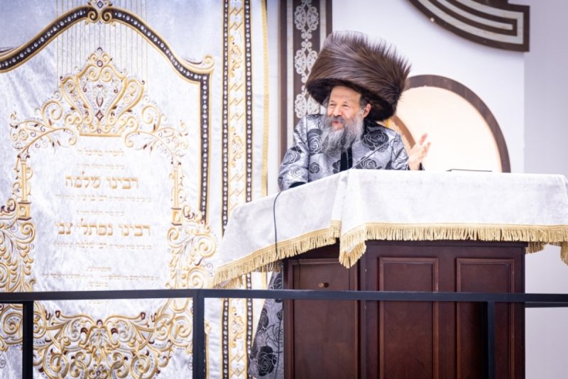 אברומי בלום, אחים לאנטשעווסקי, אייזיק י.