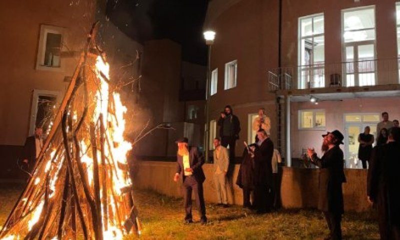 יהודי אוקראינה חגגו את ל"ג בעומר בציונים הקדושים &ndash; "המירון של אוקראינה"