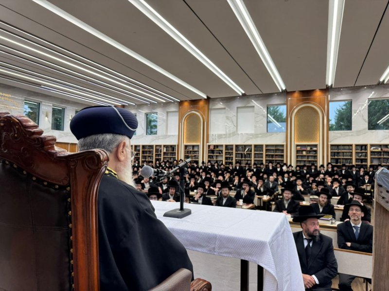 באדיבות המצלם