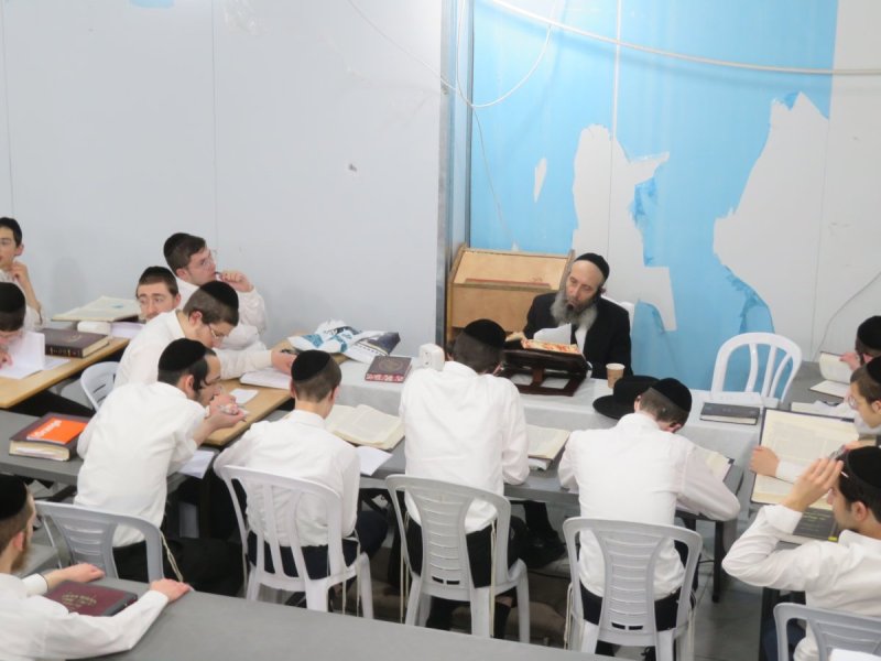  שוקי לרר, ש.פ.ה, מערכת משולחנם, ארכיון