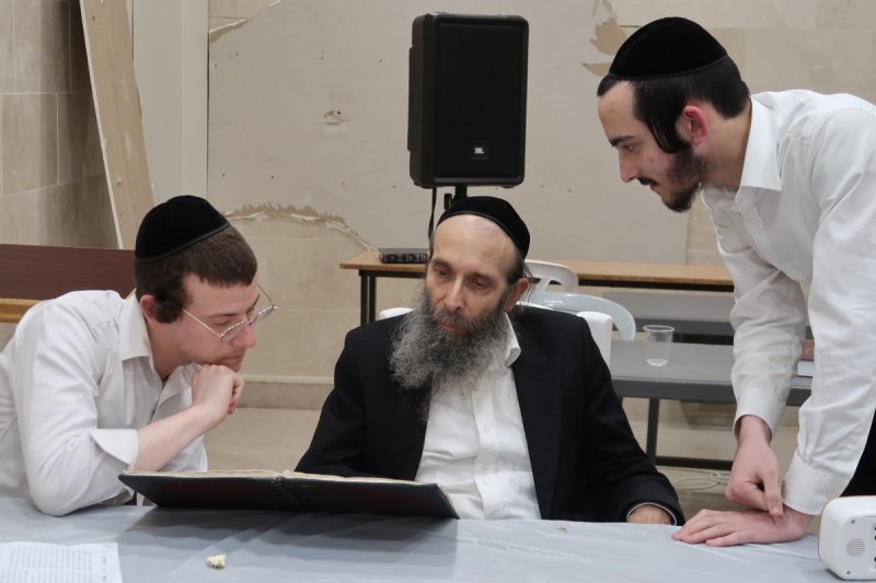  שוקי לרר, ש.פ.ה, מערכת משולחנם, ארכיון