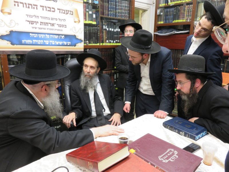  שוקי לרר, ש.פ.ה, מערכת משולחנם, ארכיון