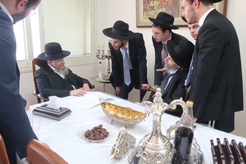  שוקי לרר, ש.פ.ה, מערכת משולחנם, ארכיון