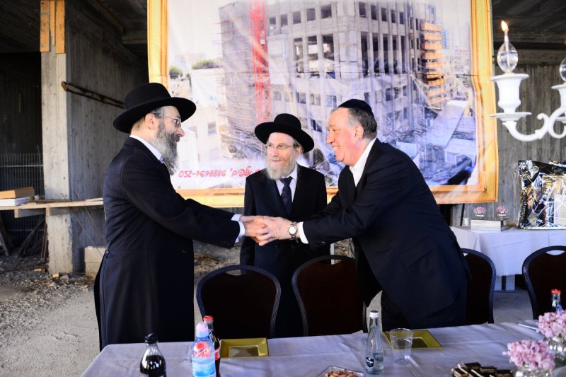  שוקי לרר, ש.פ.ה, מערכת משולחנם, ארכיון