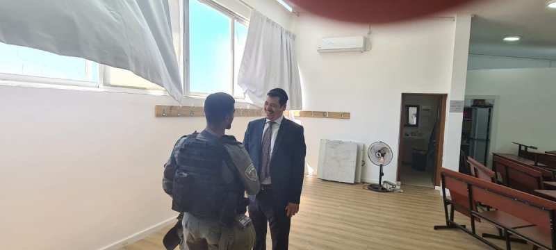 באדיבות המצלם